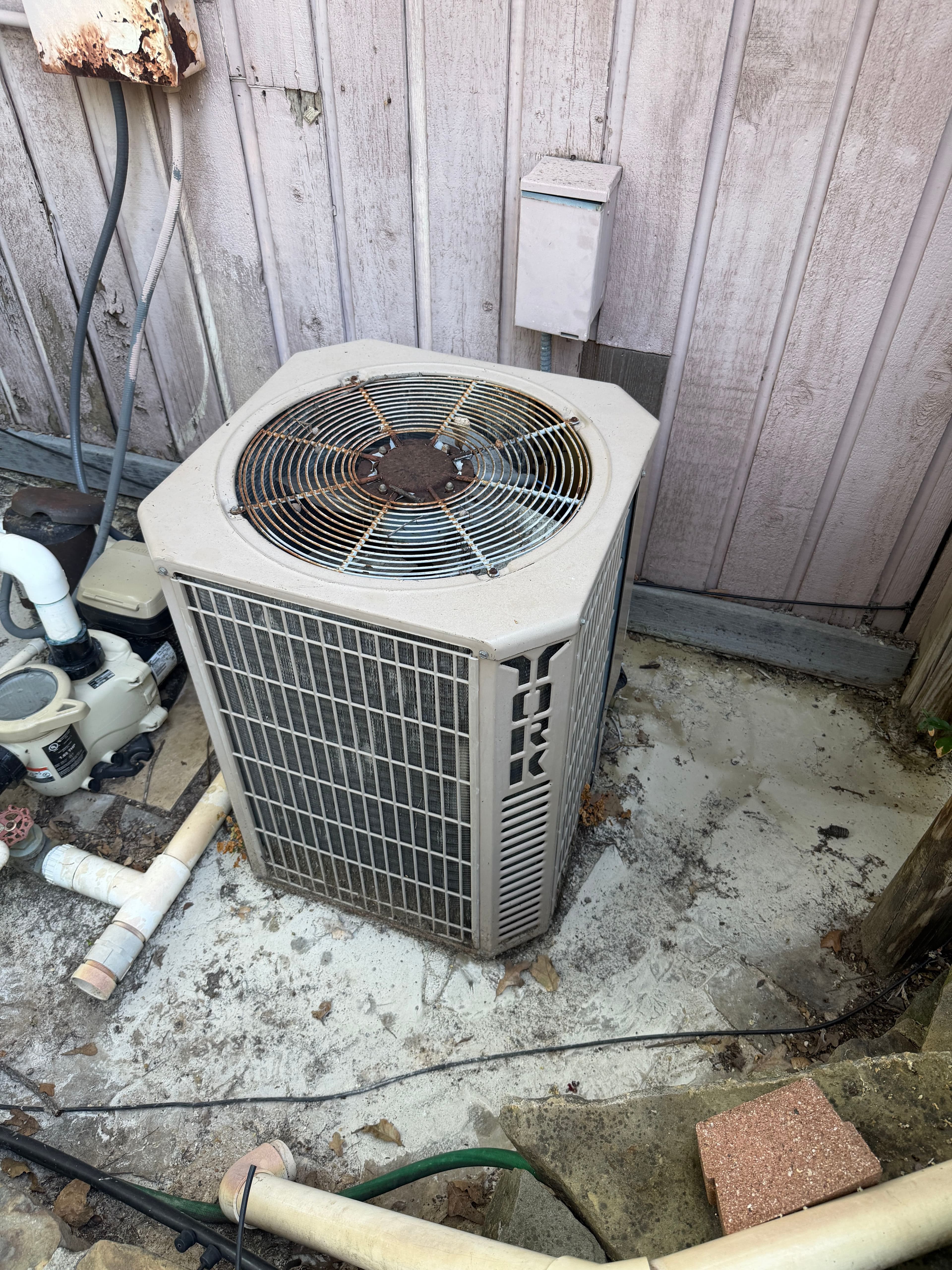 Project Arlington Homeowners Are Ditching Old Heat Pumps for Rheem High-Efficiency AC image