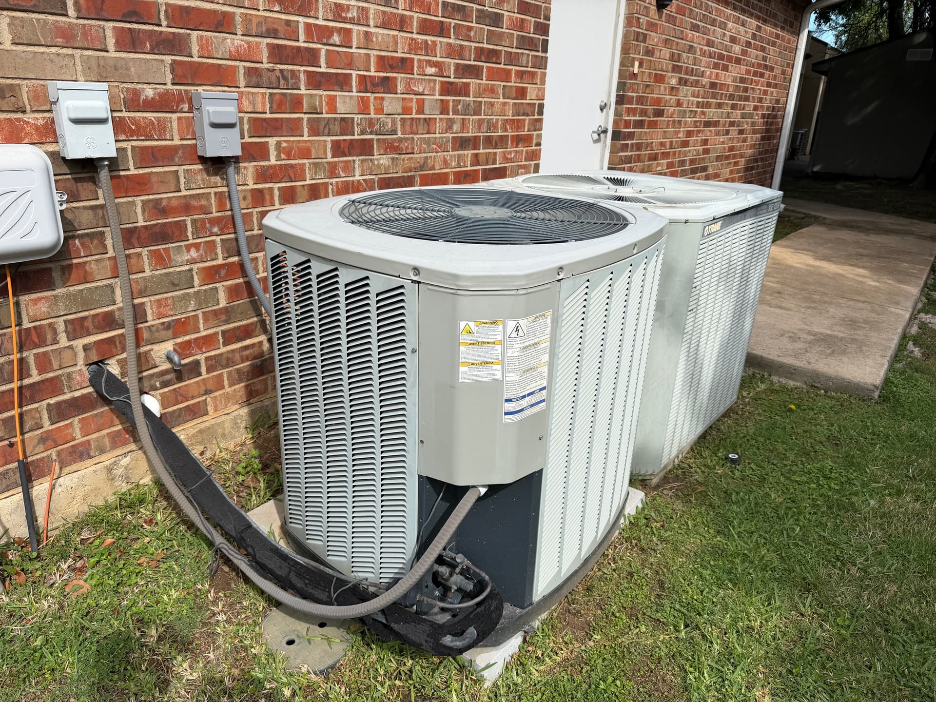 AC Maintenance and Repair at Bedford Doctor's Office image