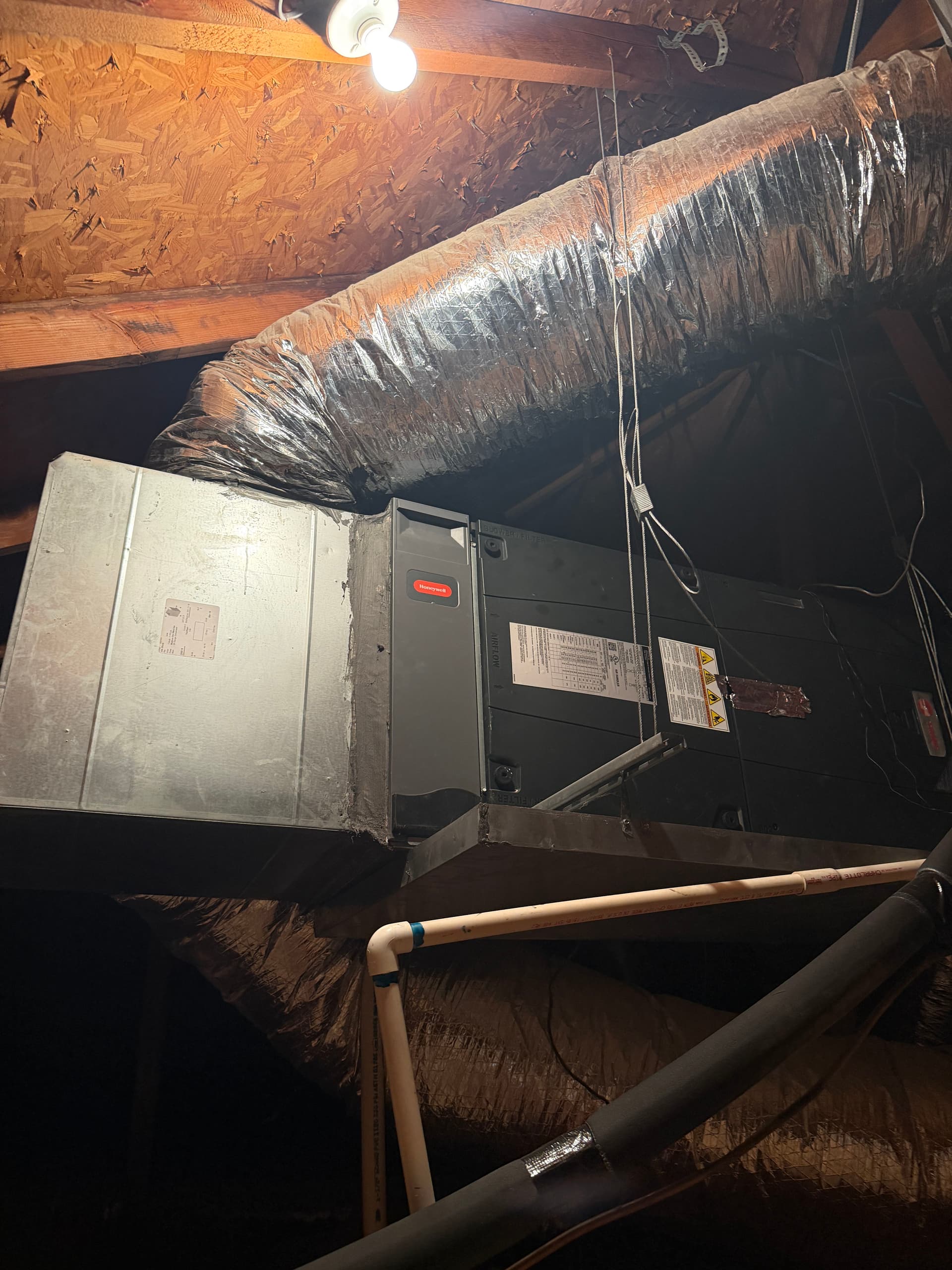 Aging Heat Pump Replacement Coming in North Richland Hills image