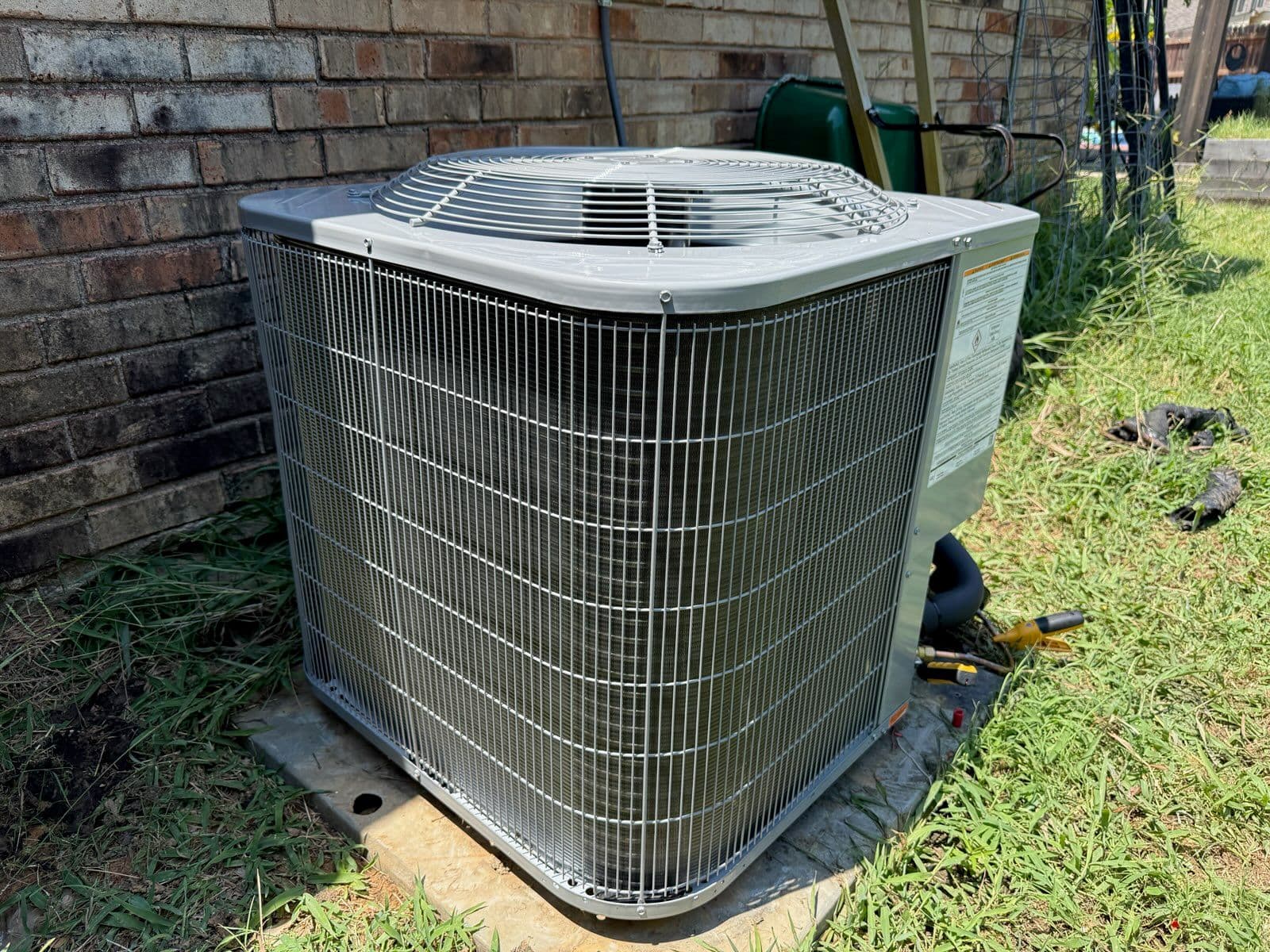 Eco-Friendly Carrier Heat Pump Installation Arlington image